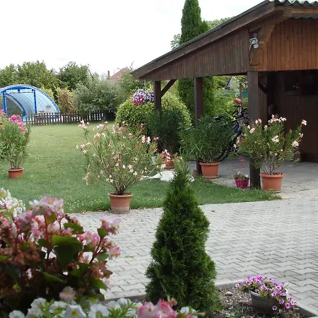 Fazekas Vendeghaz * Lipót